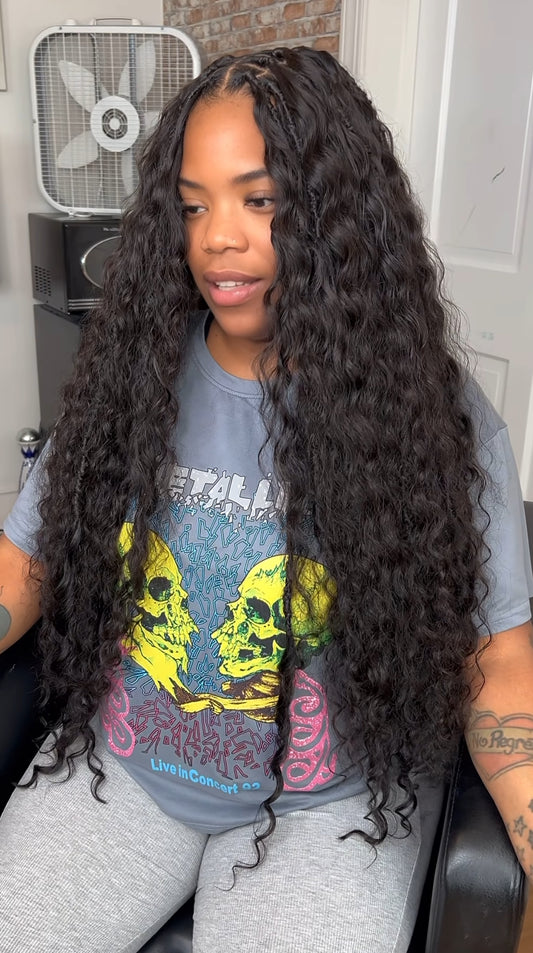 Client is wearing 3 Bundles 1 18”, 1 20” & 1 22”